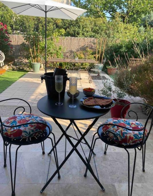 Une Pause Au Paradis Sorgues Exterior foto